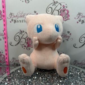 Pokemon Plush Mew - Light Pink with Blue Eyes and Orange Paw Pads new with tags